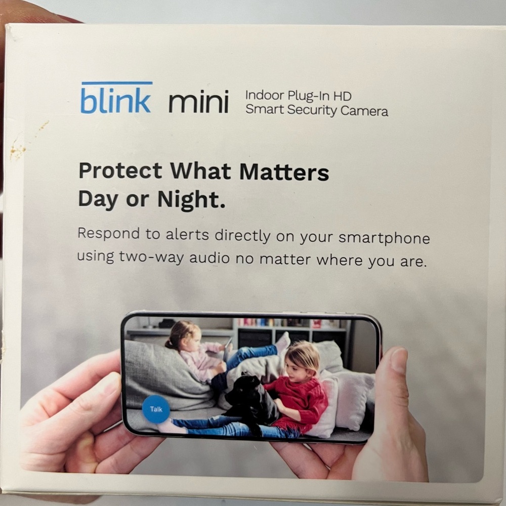 New Blink Mini Indoor Plug In HD Smart Security Camera Compact USB Power Cable - Picture 4 of 8